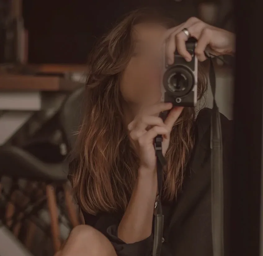 Amelia, 31