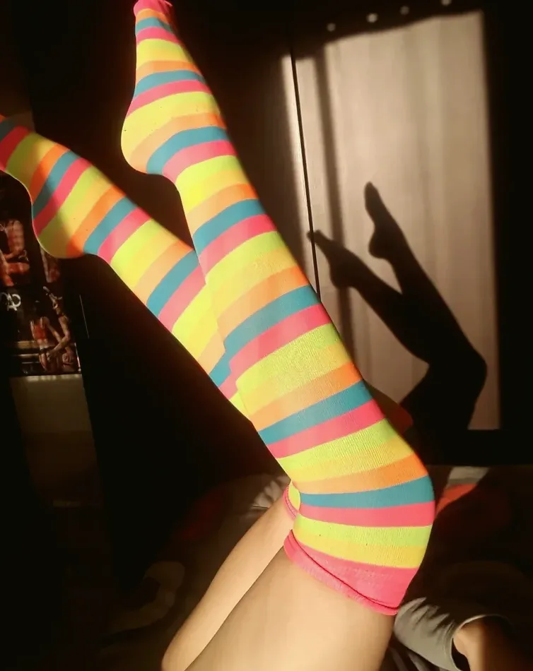 Julia, 27